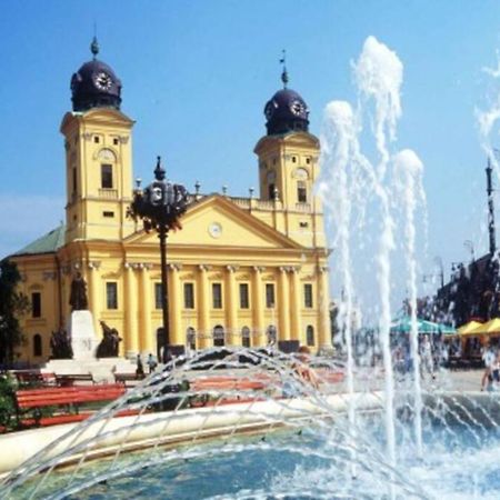 City Center Apartment Debrecen Luaran gambar