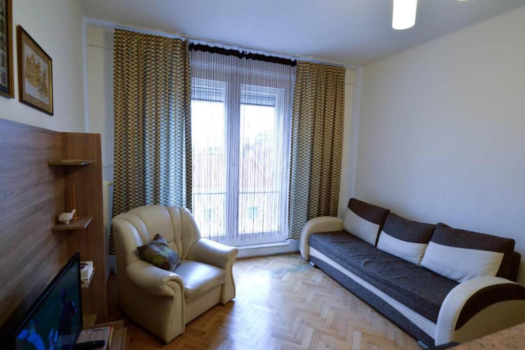City Center Apartment Debrecen Luaran gambar