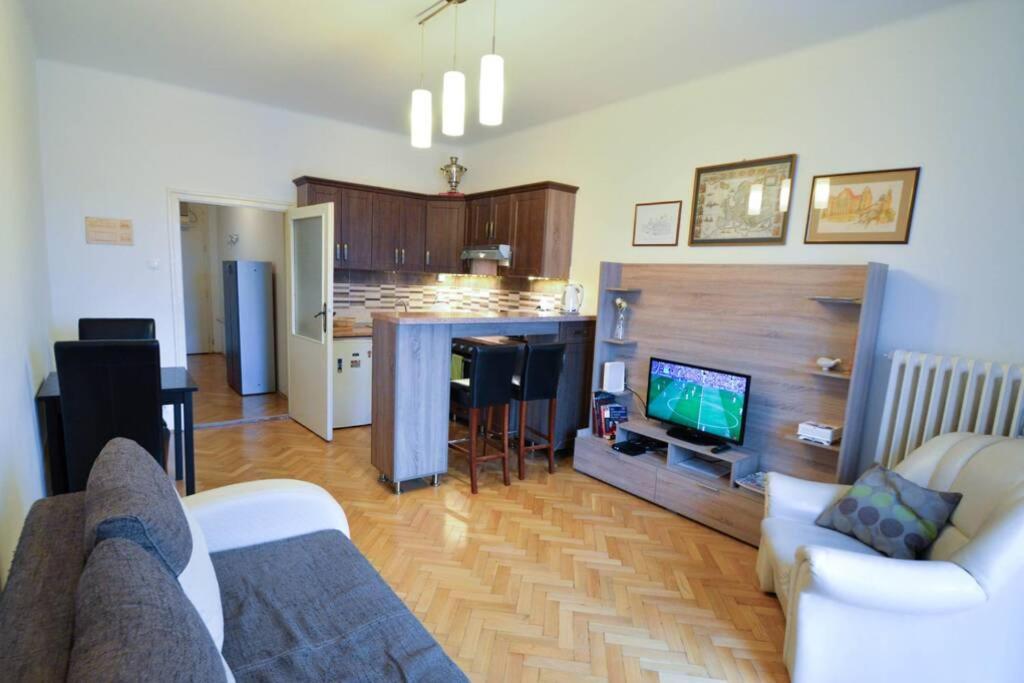 City Center Apartment Debrecen Luaran gambar