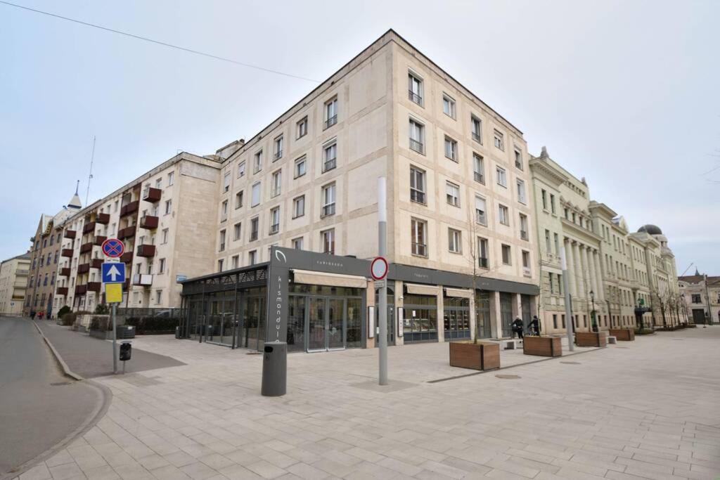 City Center Apartment Debrecen Luaran gambar
